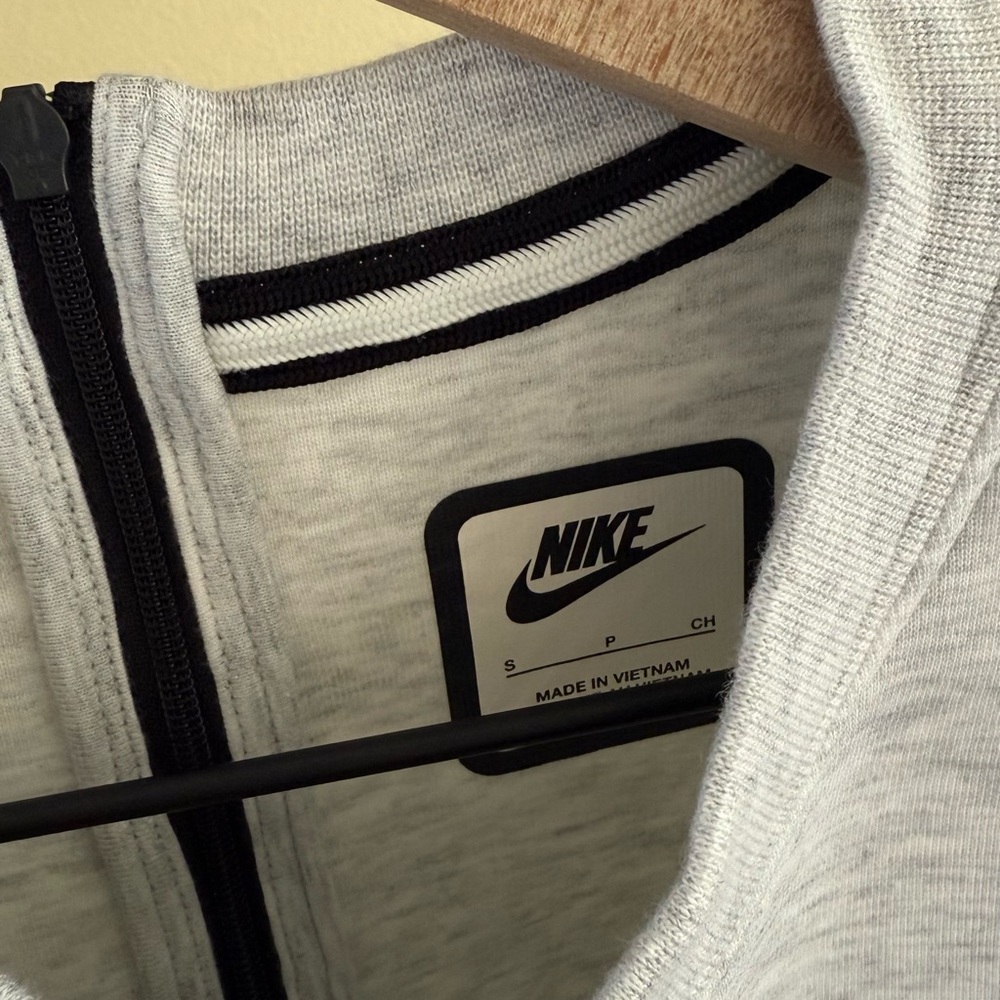 Nike Sportswear Tech Fleece Dress - Picture 4 of 6